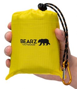BEARZ Outdoor Beach Blanket/Compact Pocket Blanket 55″x60″, Waterproof Ground Cover, Sand Proof  ...